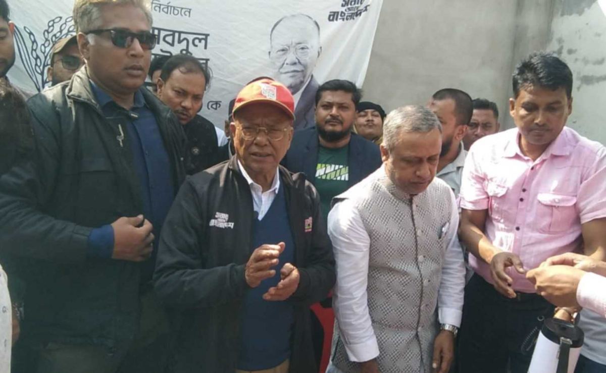 ১২ ফেব্রুয়ারি বিএনপি ক্ষমতায় না আসতে পারলে দেশ গভীর সংকটে পড়বে : আবদুল আউয়াল মিন্টু