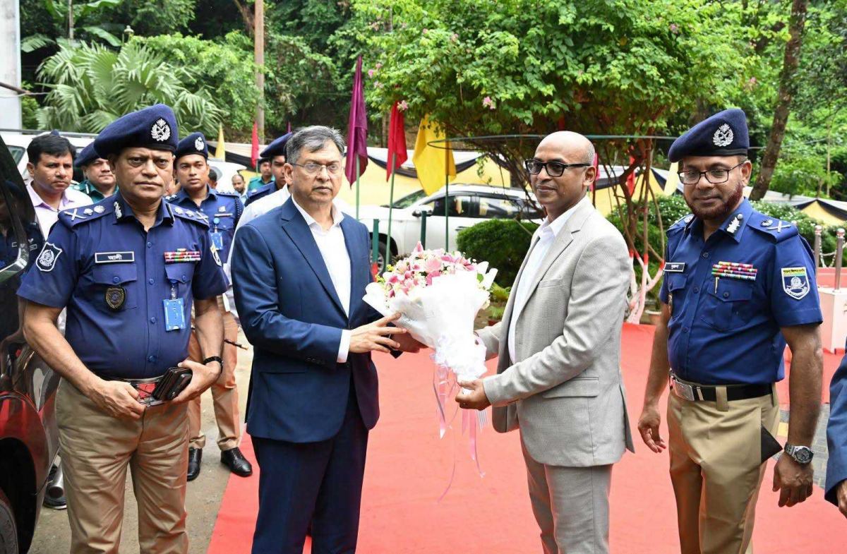 চট্টগ্রামে সাইবার পুলিশ সেন্টারের কার্যক্রমের শুভ সূচনা, ডিজিটাল তদন্ত সক্ষমতা বৃদ্ধিতে বাংলাদেশ পুলিশের নতুন মাইলফলক