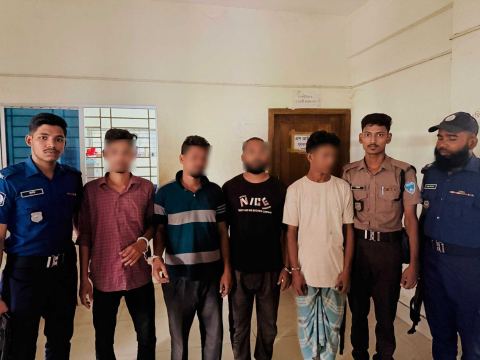 নোয়াখালীতে শারীরিক প্রতিবন্ধী যুবককে পিটিয়ে ও নির্যাতন চালিয়ে হত্যার রহস্য উদ্‌ঘাটন, গ্রেপ্তার ৪